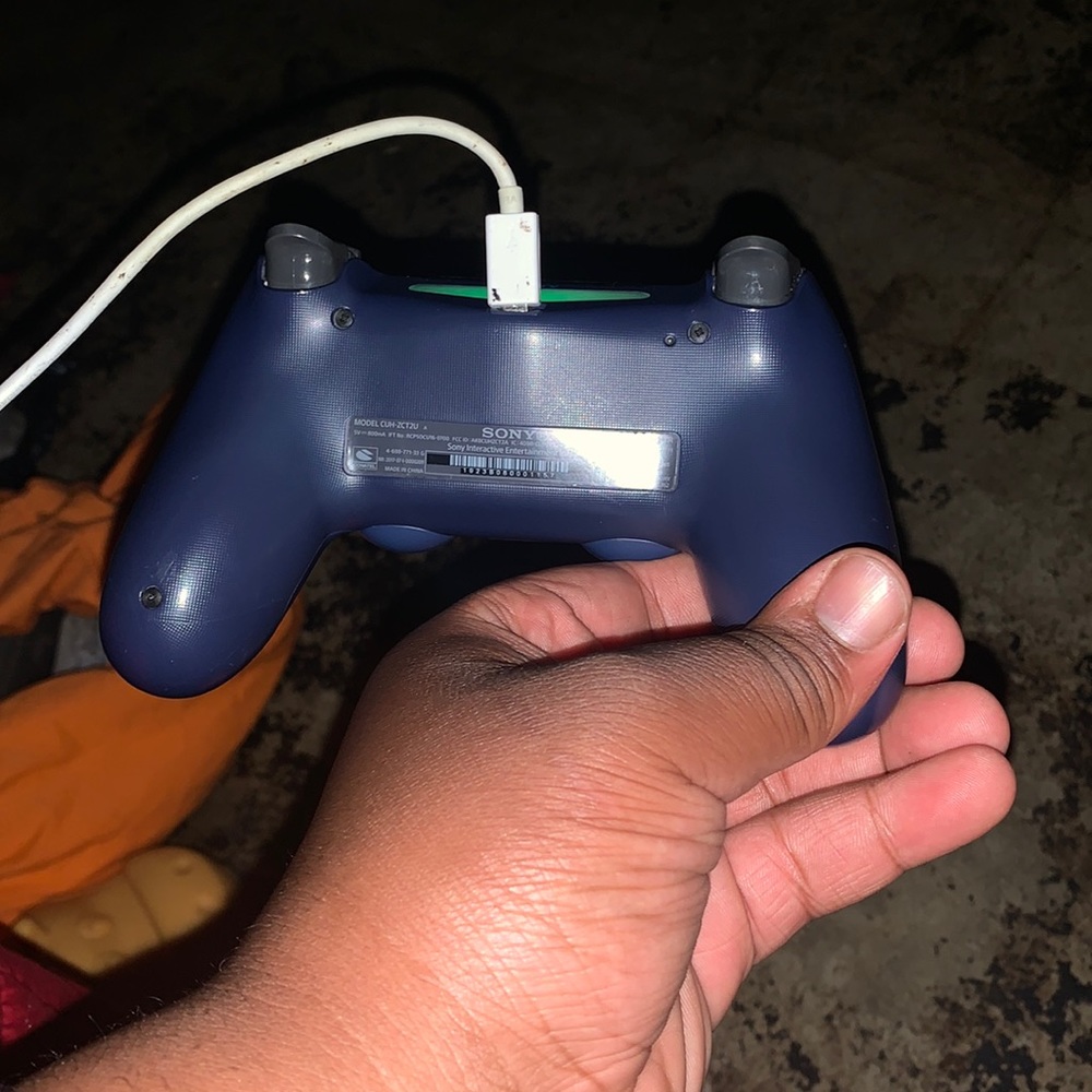 ps4 controller - Picture 3 of 8